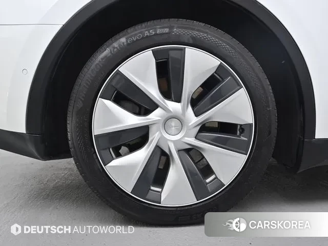 Tesla Model Y id 3138268 из Кореи 15