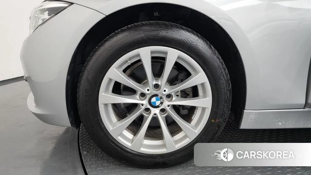 BMW 3 Series (F30) id 4371773 из Кореи 31
