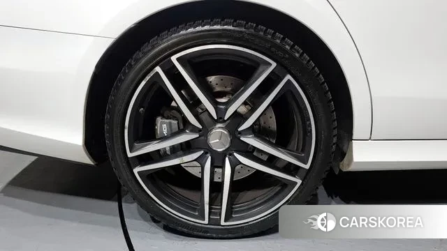 Mercedes-Benz E-Class W213 id 3672741 из Кореи 15