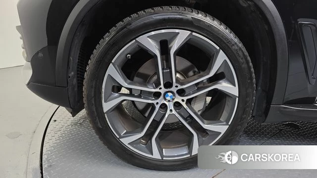 BMW X5 (G05) id 4604412 из Кореи 26