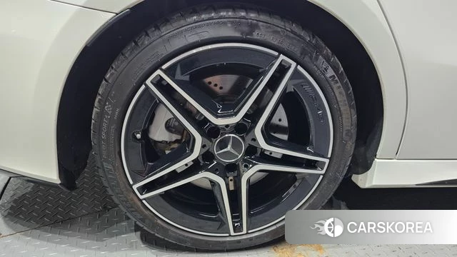 Mercedes-Benz A-Class W177 id 4640979 из Кореи 25