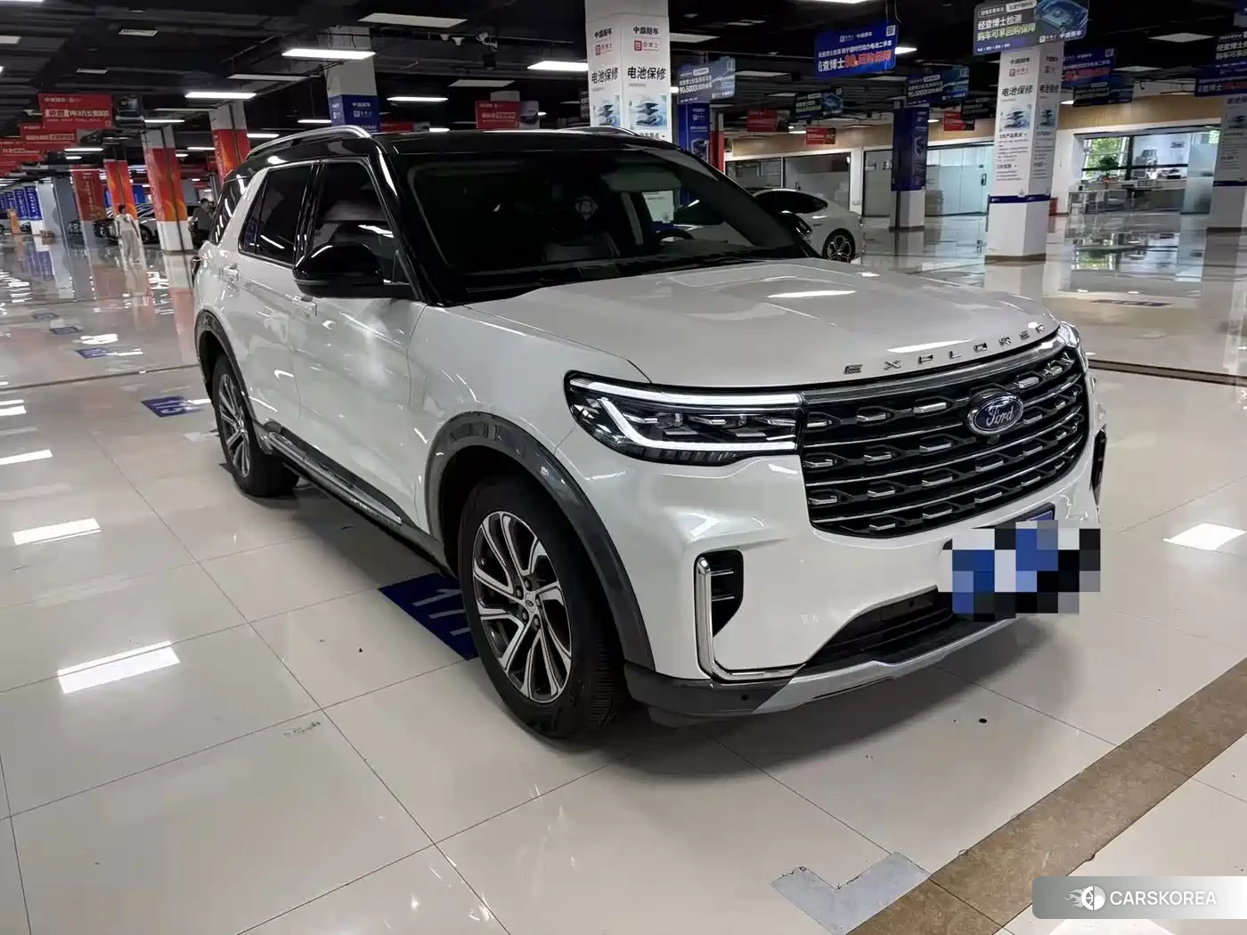 Ford Explorer 2023 Белый из Китая, фото 5