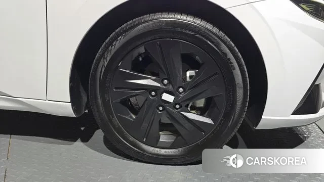 Hyundai Avante Hybrid (CN7) id 3281597 из Кореи 15