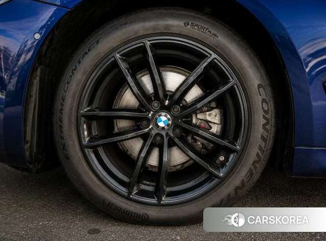 BMW 5 Series (G30) 2019 Синий из Кореи, фото 6