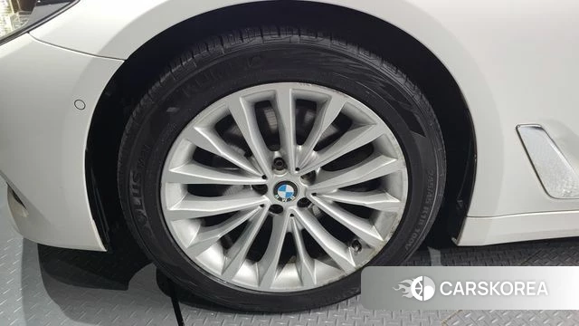 BMW 5 Series (G30) id 4637857 из Кореи 15