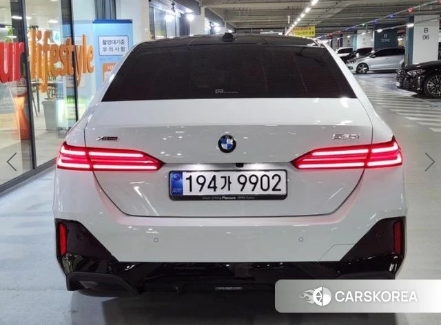 BMW 5 Series (G60) id 3889169 из Кореи 15