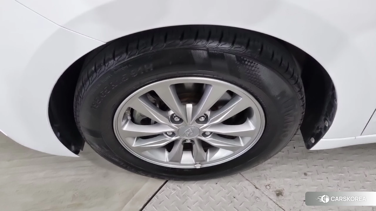 Hyundai The New Avante AD id 4632887 из Кореи 13