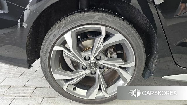 Audi A3 (8Y) id 4571809 из Кореи 26