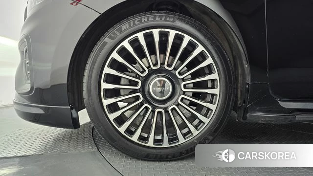 Kia The New Carnival id 4689315 из Кореи 30