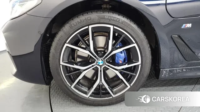 BMW 5 Series (G30) id 3676323 из Кореи 15