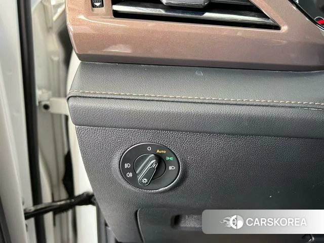 Volkswagen Tuyue id 4306979 из Китая 17