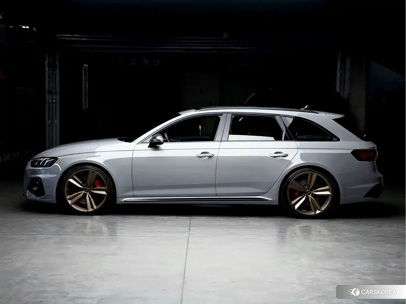 Audi RS 4 id 4578363 из Китая 11