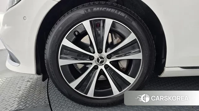 Mercedes-Benz E-Class W213 id 3384629 из Кореи 15