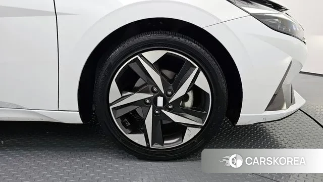 Hyundai Avante (CN7) id 2980348 из Кореи 15