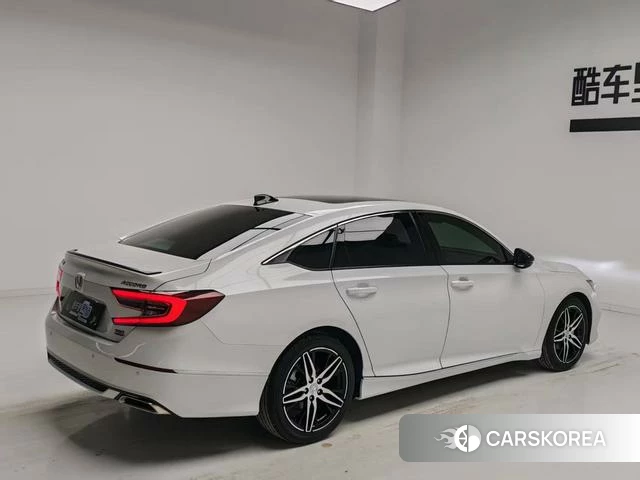 Honda Accord id 4238048 из Китая 12