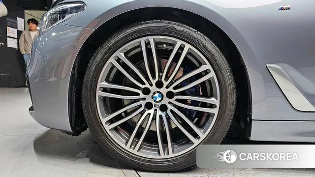BMW 5 Series (G30) id 4350887 из Кореи 25
