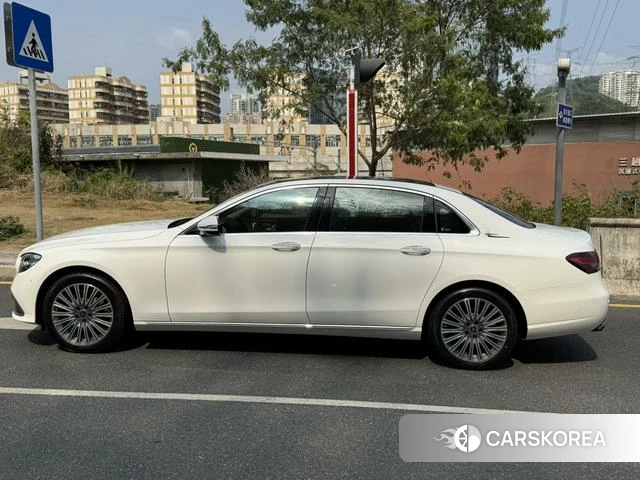 Mercedes-Benz E-class id 4297303 из Китая 11