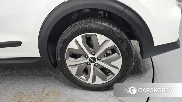 Kia Niro Plus id 3777096 из Кореи 15