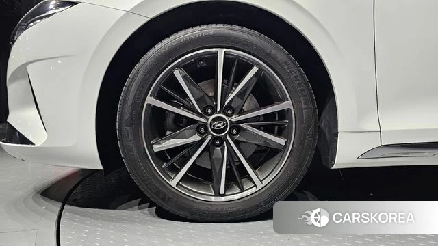 Hyundai The New Grandeur IG id 4187408 из Кореи 26