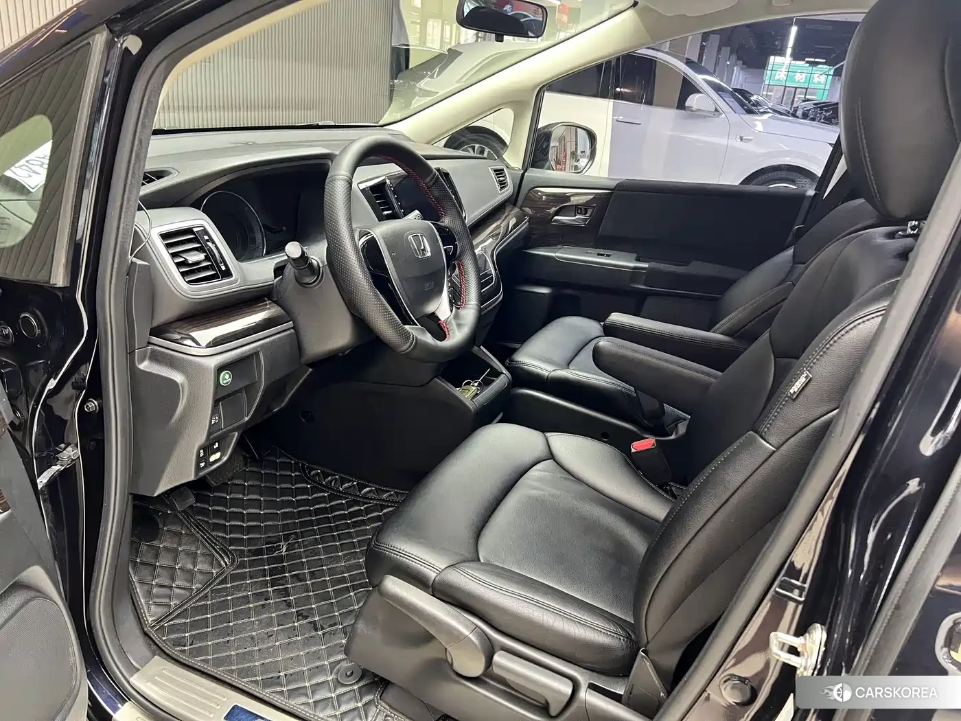 Honda Odyssey id 4653953 из Китая 16