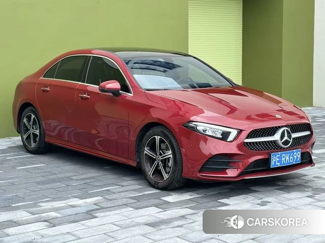 Mercedes-Benz Class A 2023 Красный из Китая, фото 5