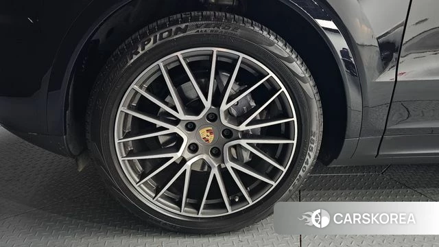 Porsche Cayenne (PO536) id 4481681 из Кореи 33