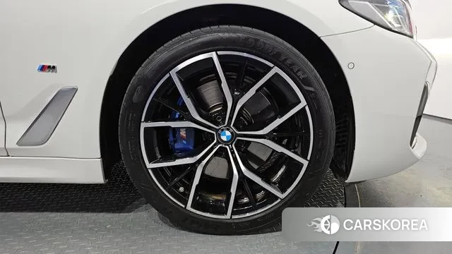 BMW 5 Series (G30) id 3027203 из Кореи 15