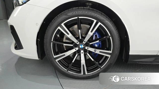 BMW 5 Series (G60) id 4655347 из Кореи 15