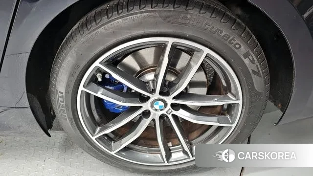 BMW 5 Series (G30) id 3706179 из Кореи 15