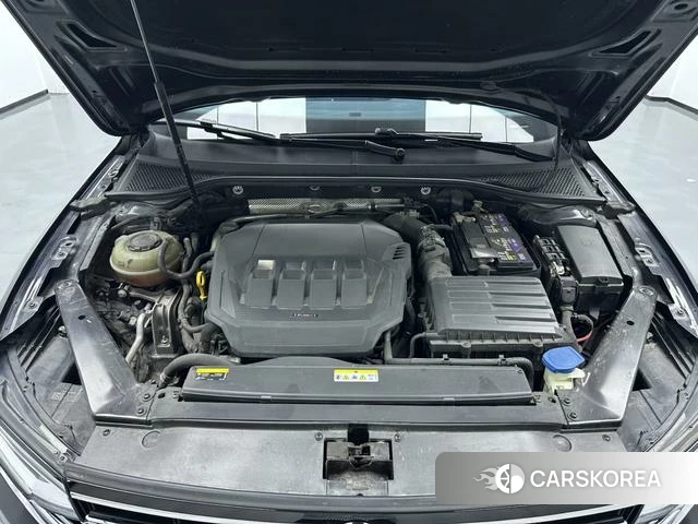 Volkswagen Magotan id 4290649 из Китая 17