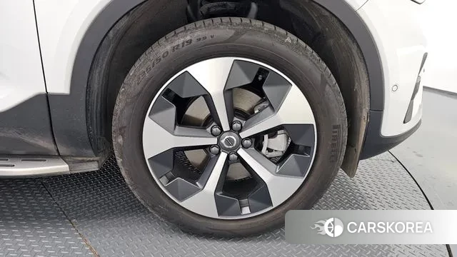 Volvo XC40 id 3347386 из Кореи 15