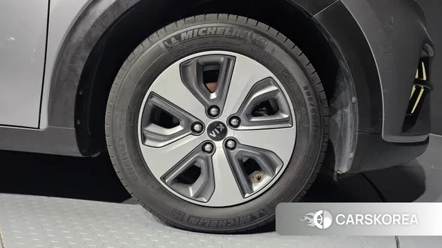 Kia The New Niro id 2891002 из Кореи 15