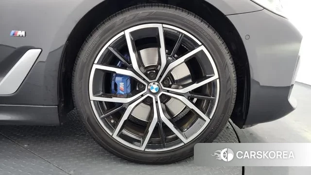 BMW 5 Series (G30) id 3681527 из Кореи 15