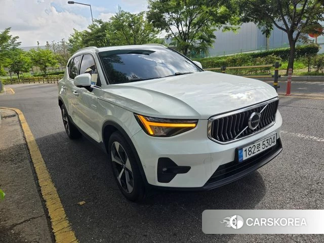 Volvo XC40 2022 Белый из Кореи, фото 5
