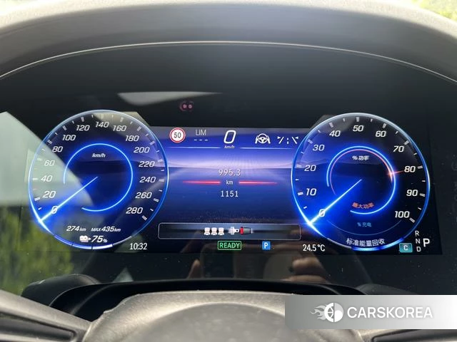 Mercedes-Benz EQE AMG 2026 Темно-серый из Китая, фото 5