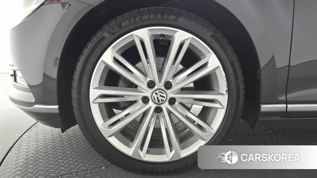 Volkswagen Passat GT (B8) id 4225635 из Кореи 15
