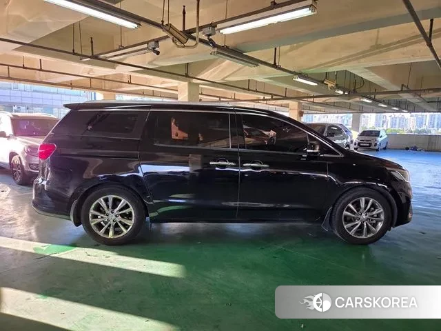 Kia The New Carnival id 3319759 из Кореи 15