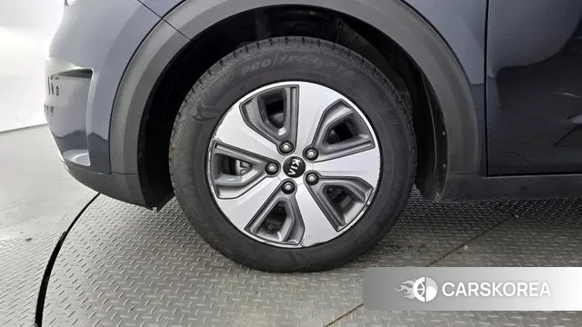 Kia Niro id 3050525 из Кореи 15
