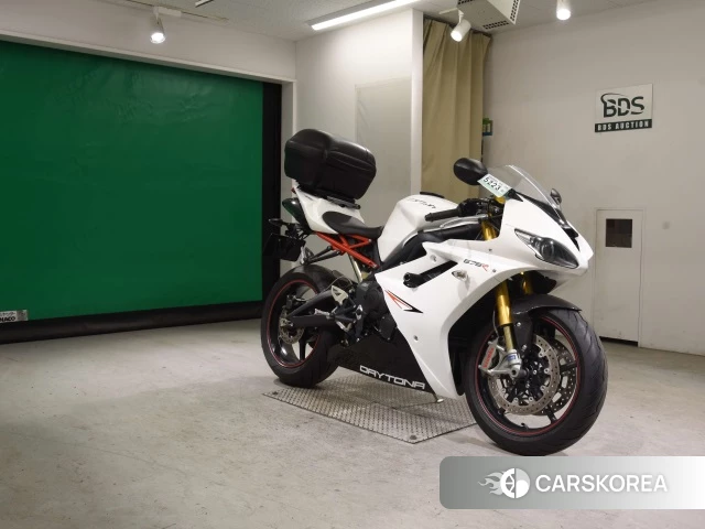 Проданный Triumph DAYTONA 675R 2011 из Японии, фото 3