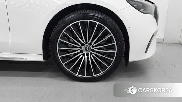 Mercedes-Benz E-Class W214 id 4315314 из Кореи 15