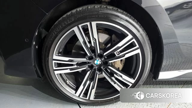 BMW i7 (G70) id 4499952 из Кореи 29
