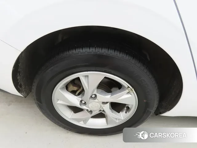 Hyundai Avante (CN7) id 3654610 из Кореи 15