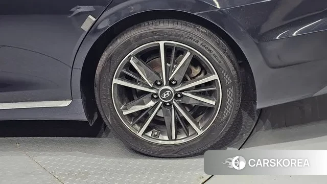 Hyundai The New Grandeur IG id 3013172 из Кореи 15