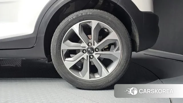 Kia Stonic id 3515315 из Кореи 15