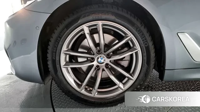 BMW 5 Series (G30) id 3009396 из Кореи 15