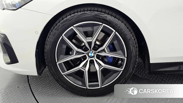 BMW 5 Series (G60) id 4381664 из Кореи 25