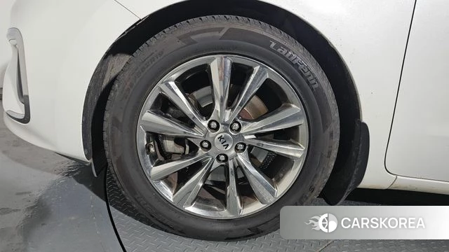 Kia The New Carnival id 4568726 из Кореи 15