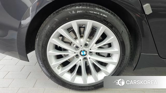 BMW 5 Series (G30) id 4491036 из Кореи 28