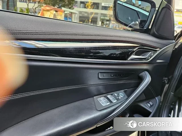 BMW 5 Series (G30) 2020 Черный из Кореи, фото 6