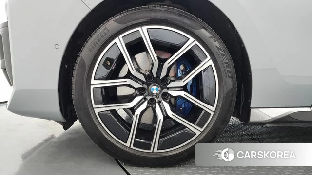 BMW 7 Series (G70) id 4768203 из Кореи 30